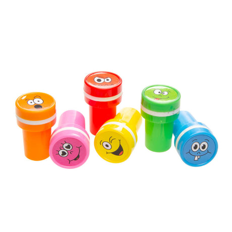 Colore del timbro per il volto del sorriso di Duckiez