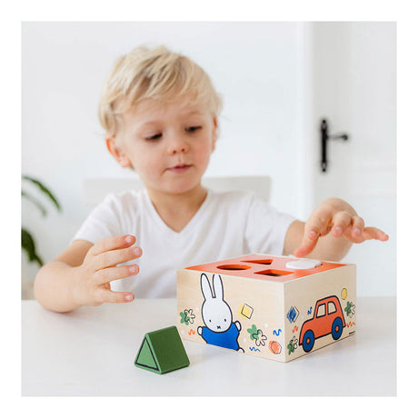 Bambolino Miffy selezionatrice di forme in legno. 3+