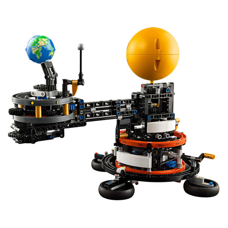 Lego Technic: il giocattolo costruibile della Terra e della Luna in movimento
