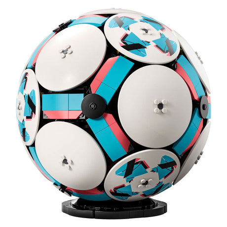 Calcio Lego Editions - Kit di costruzione display 3D con mini stadio - regalo di compleanno per ragazzi, ragazze e appassionati di calcio a partire da 10 anni - 43019
