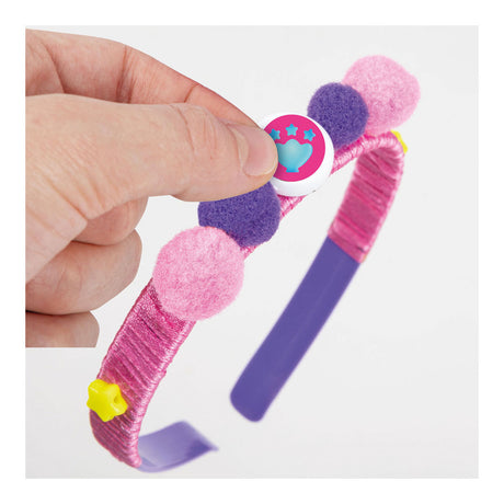 Clementoni - accessori per capelli per bambini - casa delle bambole di Gabby - set creativo - decora i tuoi accessori per capelli - da 4 anni