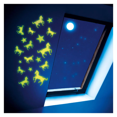 I giocattoli giocattolo si illuminano e si illuminano al buio