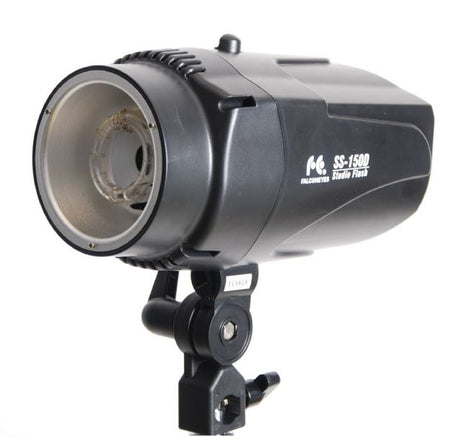 Flash da studio Falcon Eyes ss-150d
