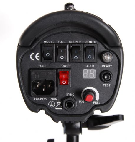 Flash da studio Falcon Eyes TF-601 digitale