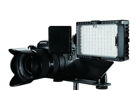 Set di lampade LED Falcon Eyes dimmerabili DV-96V-K2 incl. batteria