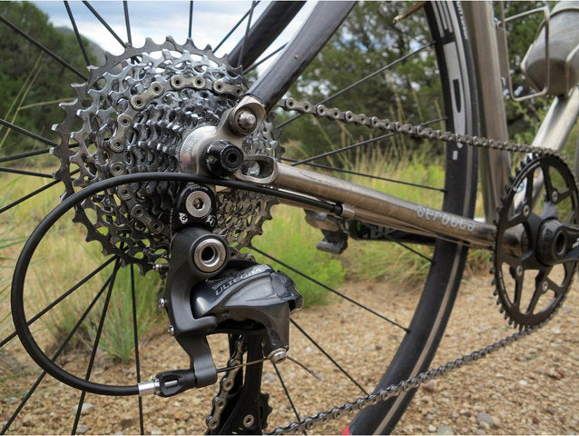 Adattatore per deragliatore posteriore Wolf Tooth Components Roadlink
