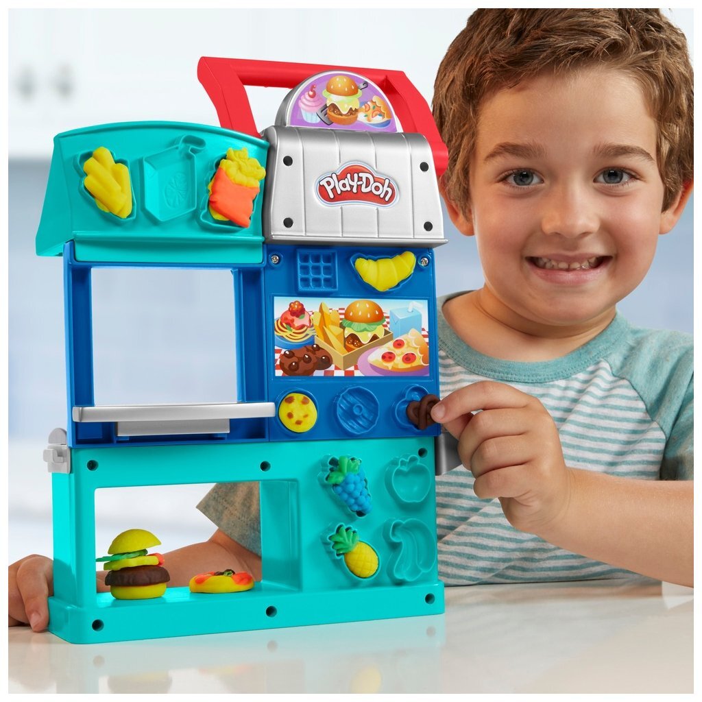 Ristorante con creazioni in cucina Play-doh