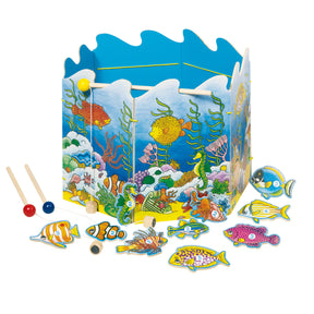 Gioco da pesca Goki diam.30cm, 19 pezzi, con 2 canne da pesca con magnete, legno, 3+