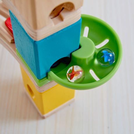 Pista per biglie in legno Hape quadrilla - cliffhanger