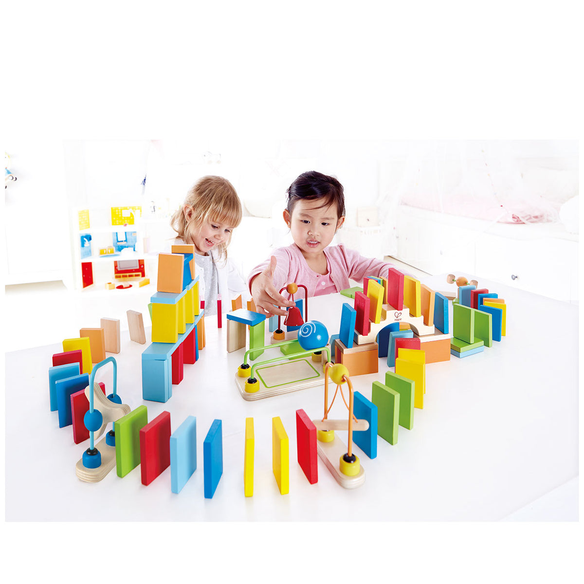 Set domino Hape in legno