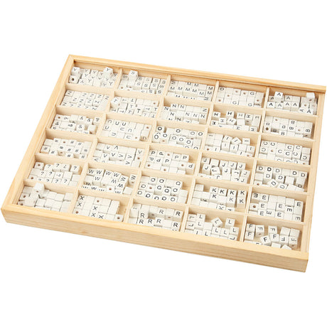 Azienda creativa https: www.cchobby.nl letterbeads-a-z-en-blanco-size-8x8-mm-holesize-3-mm-white-750-div-1-doos