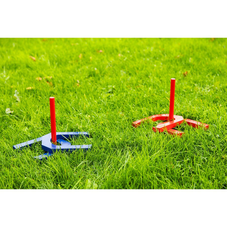 Gioco all'aperto lancio del ferro di cavallo