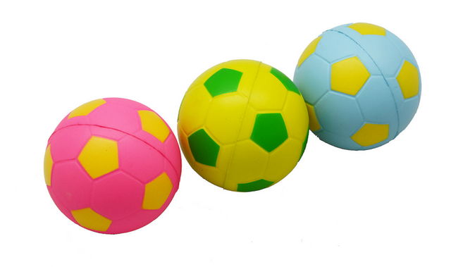 Engelhart Mix Balls in morbida schiuma – Stampa di calcio – Blu Rosa Giallo – 6,3 cm – Set da 3 in rete – Palline in morbida schiuma – Mini palline da gioco – Giocattoli adatti ai bambini –