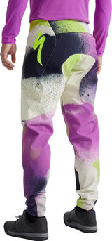 Pantaloni a gravità specializzati
