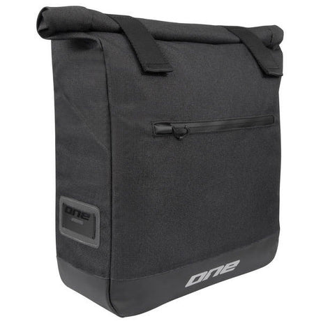 Una borsa posteriore singola 2 pezzi rc.bags nere 30 avs
