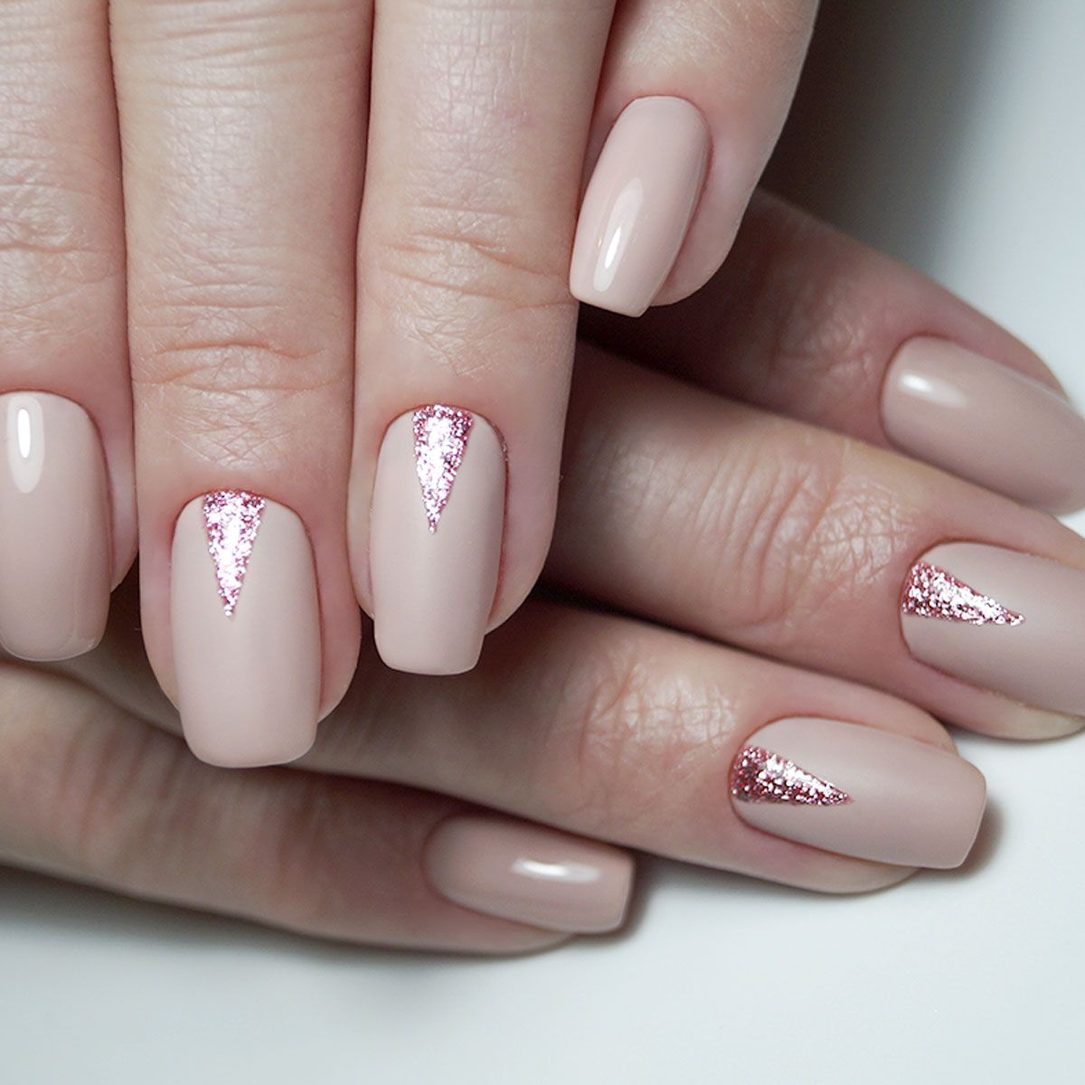 Smalto gel UV LED Claresa 5ml Nudo 105