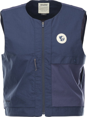 Gilet specializzato in attrezzatura sf