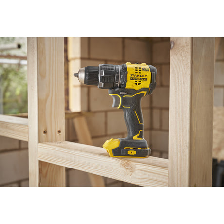 Trapano avvitatore a percussione Stanley Fatmax V20 18V (nero giallo, 2 batterie e caricabatterie inclusi, con custodia)