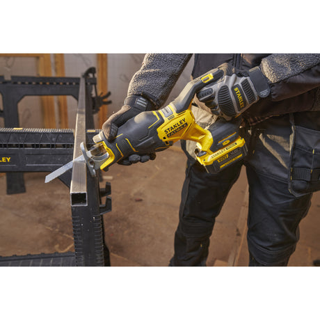 Stanley utensili elettrici sega alternativa stanley sfmcs311m1t-qw | v20 | 18v| incl. Batteria e caricabatterie da 4,0 Ah - sfmcs311m1t-qw