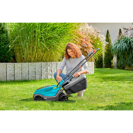 Gardena powermax 30 18v p4a leggere batteria per tosaerba incl. caricabatterie 18 V larghezza di taglio max. 300 mm