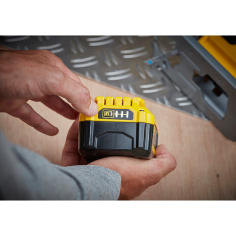 Stanley sfmcs600m2k fatmax® v20 seghetto alternativo a batteria 18v 4.0ah in valigetta