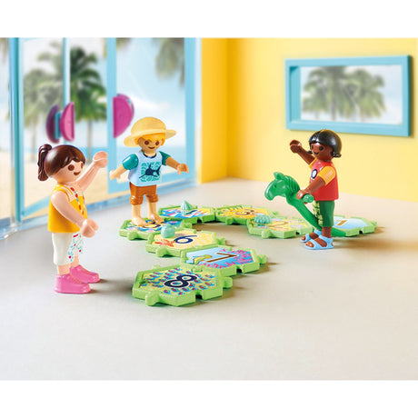 Playmobil Family Fun - giocattoli da costruzione per miniclub (70440)