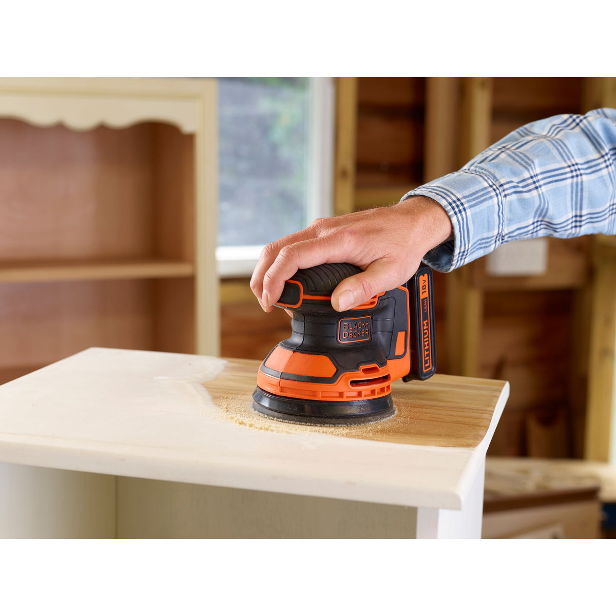 Kit cacciavite Black+decker 18v + levigatrice eccentrica 18v (nero arancione)