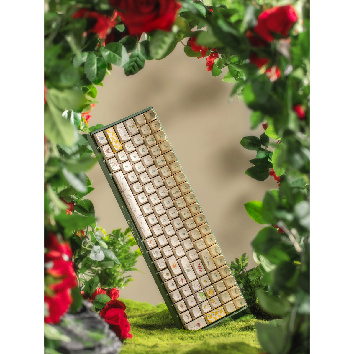 Tastiera da gioco meccanica rgb iqunix f97 con data floreale (verde, layout us (qwerty), iqunix piccolo principe, 96%, led rgb, sostituibile a caldo, pbt, 2,4 ghz | bluetooth 5.1 | usb-c)
