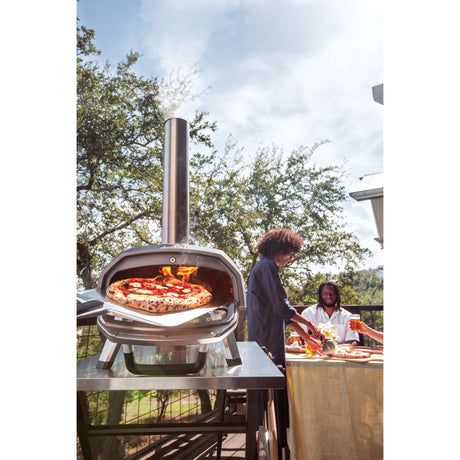 Forno per pizza multicombustibile Ooni Karu 2 (acciaio inossidabile nero, pizza 12'', legna, carbone e gas)