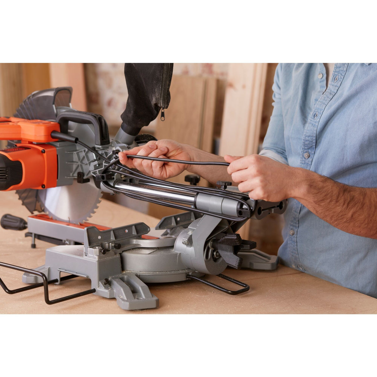 Troncatrice e troncatrice Black+decker 1600w 216mm - bes700-qs