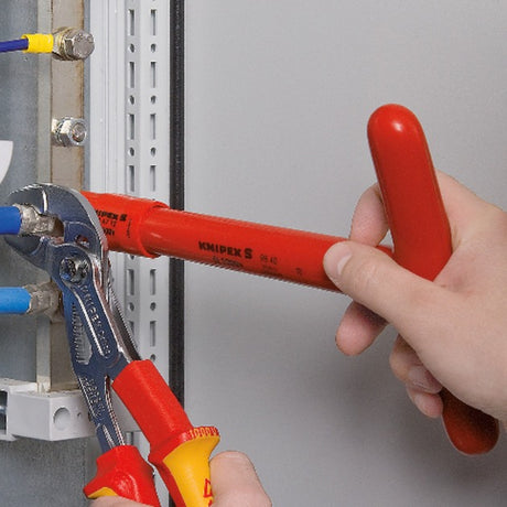 Pinza per pompa dell'acqua high-tech Knipex cobra vde 87 26 250 Pinza per pompa dell'acqua svedese (rosso giallo, superfici di presa seghettate, cerniera forata)