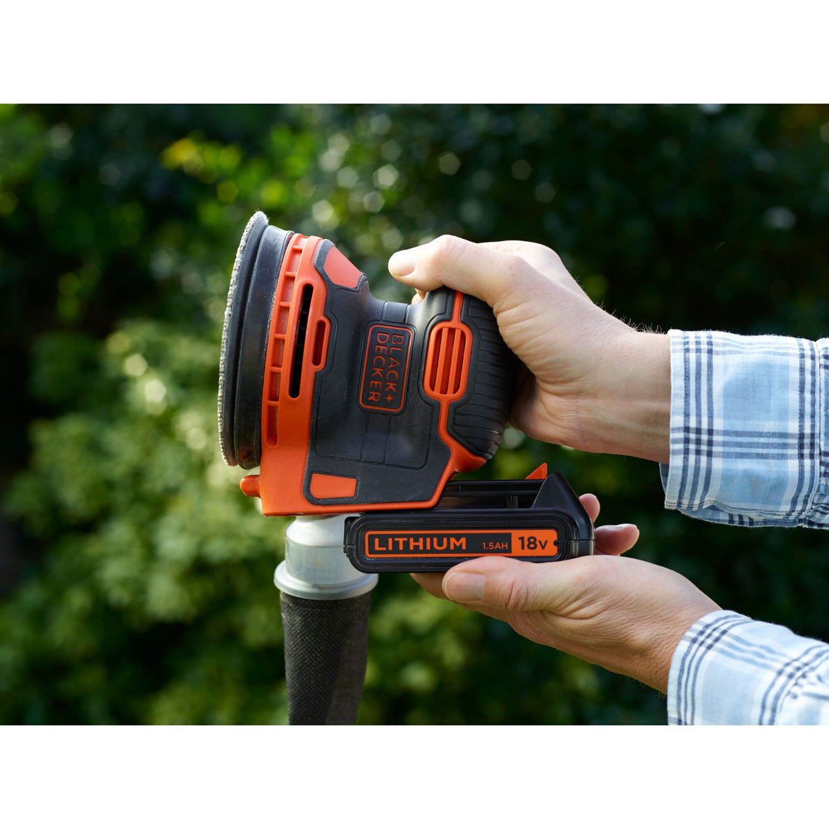 Levigatrice eccentrica a batteria Black+decker bdcros18 18v (nero arancione, custodia, caricabatterie e batteria inclusi)