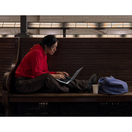Laptop ricondizionato Apple macbook pro 2023 14 (mr7j3n a) (argento | m3 8 core | GPU a 10 core | 8 GB | SSD da 512 GB)
