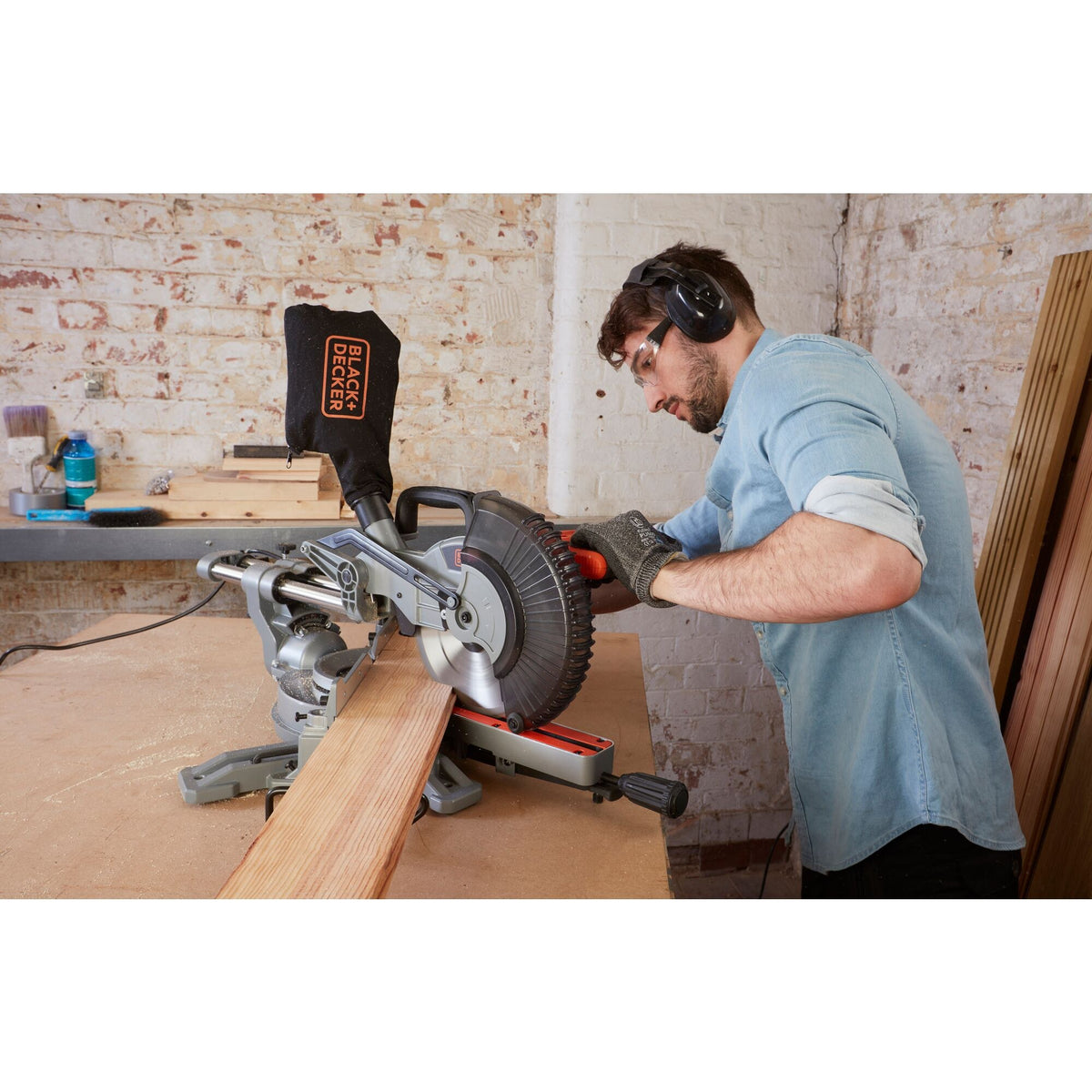Troncatrice e troncatrice Black+decker 1600w 216mm - bes700-qs