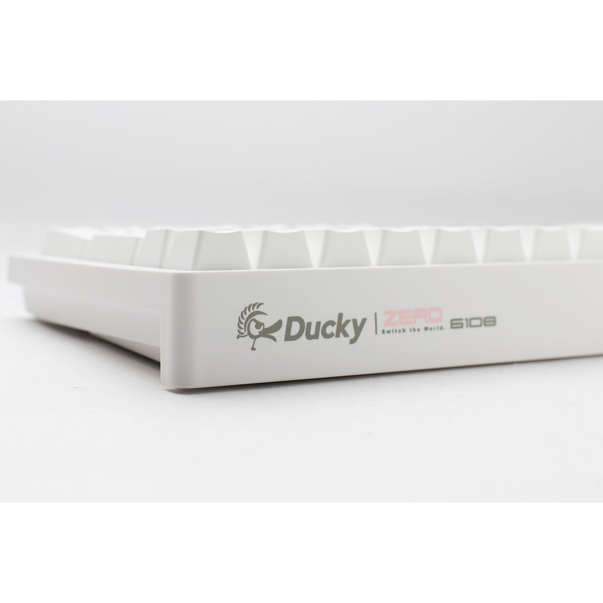 Tastiera da gioco meccanica Ducky zero 6108 rgb bianco puro (bianca, layout us (qwerty), cherry mx2a speed silver, 100%, LED rgb, double-shot pbt, hot swap, 2,4 ghz | bluetooth | usb-c)