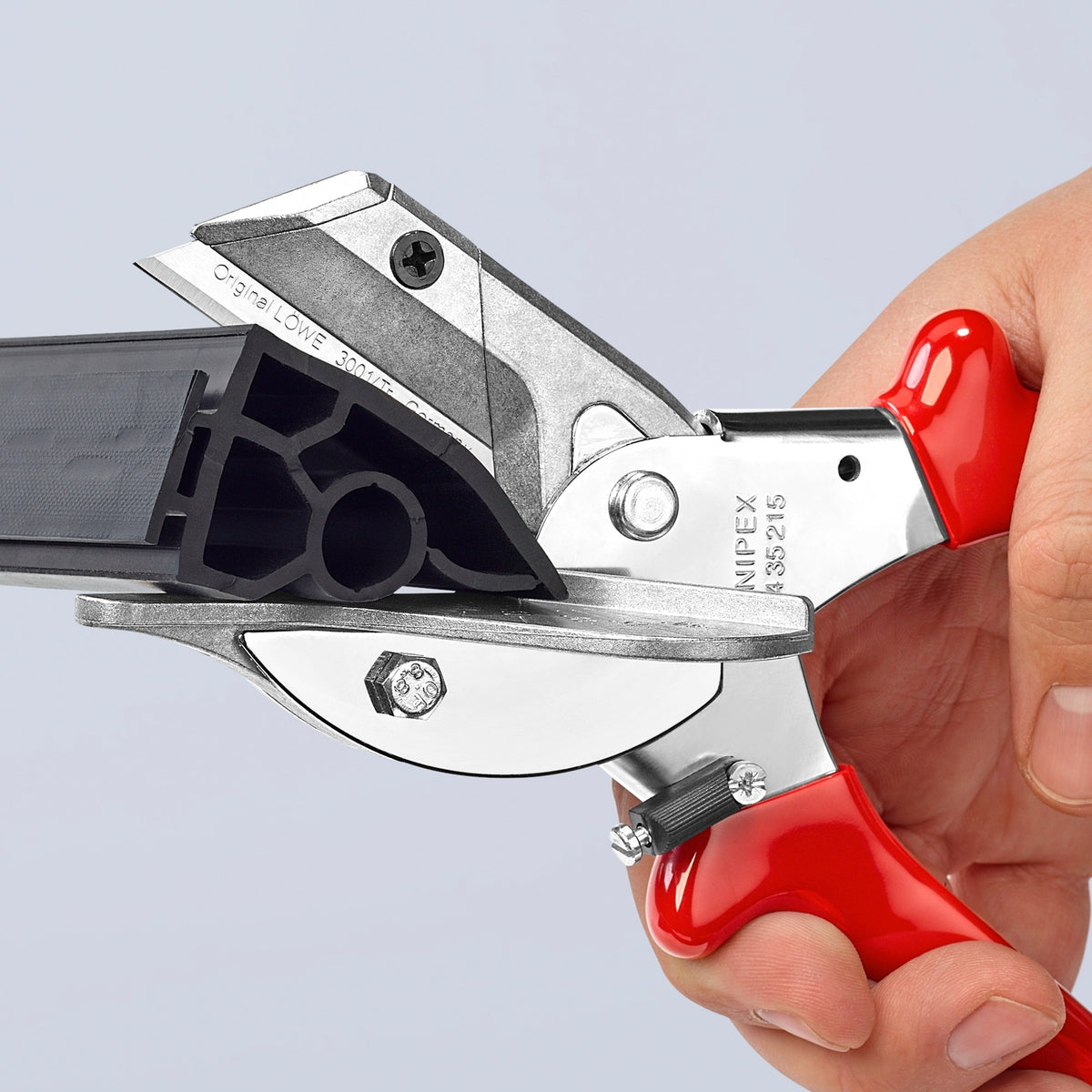 Troncatrice Knipex 94 35 215 per profili in plastica e gomma