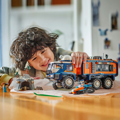 Set da costruzione LEGO® City camion laboratorio al Polo Nord - 60471