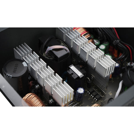 Alimentatore Deepcool pf600 da 600 watt (nero, 4x pcie)