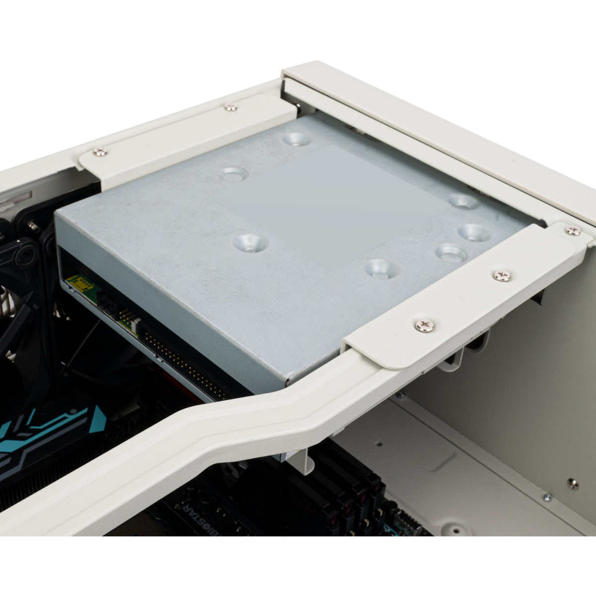 Custodia HTPC Silverstone FLP01 (crema | 2x USB-A | 1x USB-C)