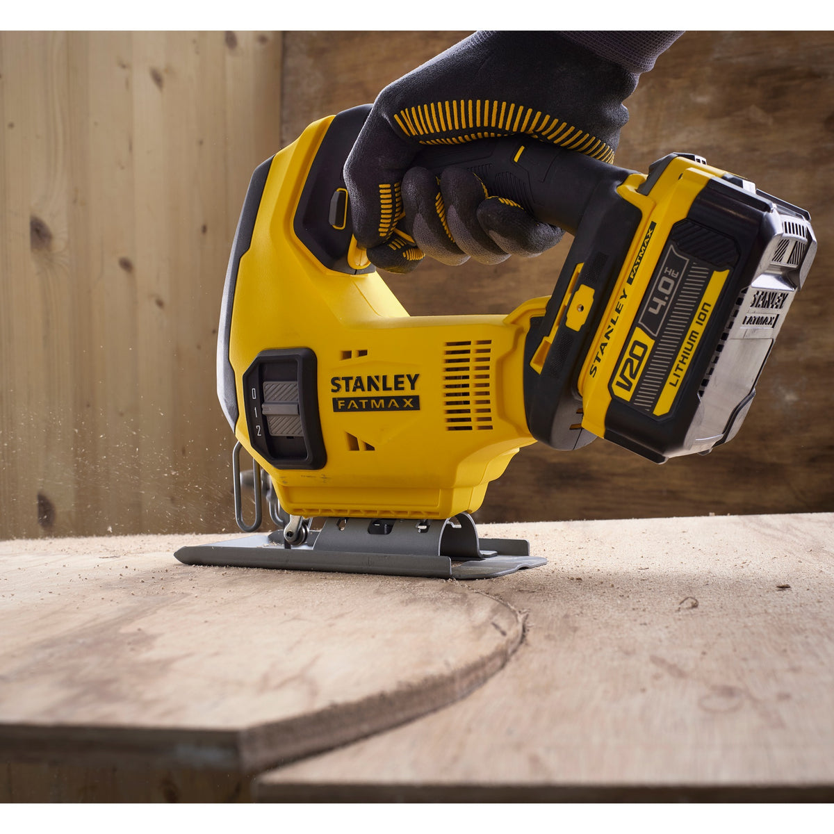 Stanley sfmcs600m2k fatmax® v20 seghetto alternativo a batteria 18v 4.0ah in valigetta