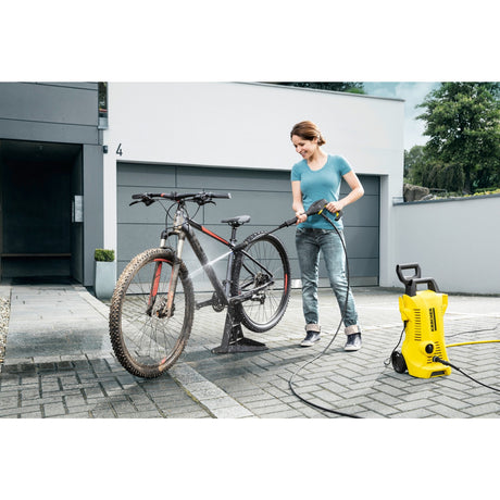 Idropulitrice Kärcher k2 power control - 110 bar - 360 l h - 20 m² h - supporto app - adatto tra gli altri. utilitarie - biciclette - mobili da giardino - sedie da giardino