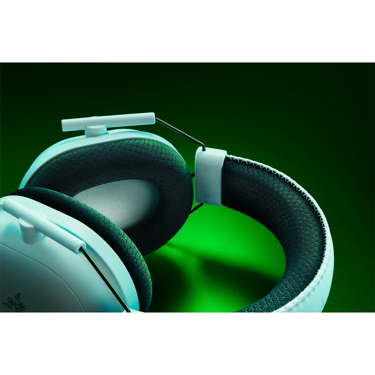 Cuffie da gioco over-ear Razer Blackshark V2 Pro per Xbox (Bianco, PC, Xbox Series X|S, Xbox One, PS4)