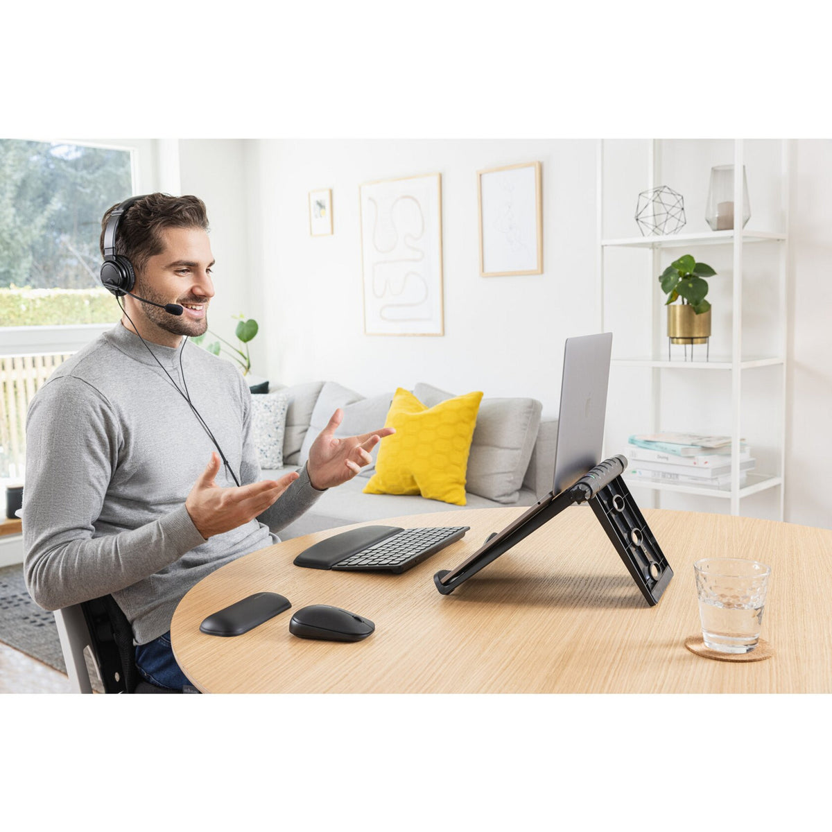 Supporto di raffreddamento per laptop Kensington SmartFit Easy Riser EQ (nero)
