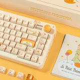 Tastiera meccanica wireless Iqunix zx75 Sunset Ponder (giallo chiaro, layout us (qwerty), iqunix piccolo principe, 75%, LED rgb, hot-swapable, double-shot pbt, 2,4 ghz | bluetooth 5.1 | usb-c)