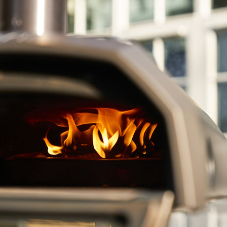 Forno per pizza multicombustibile Ooni Karu 2 (acciaio inossidabile nero, pizza 12'', legna, carbone e gas)