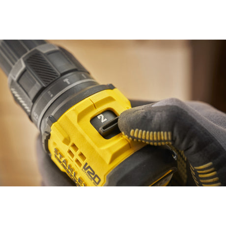 Trapano avvitatore a percussione Stanley Fatmax V20 18V (nero giallo, 2 batterie e caricabatterie inclusi, con custodia)
