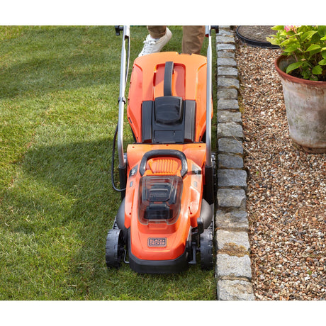 Rasaerba Black+decker bcmw3318l2-qw 2x 18v (arancione nero, 2x batterie 18v 2,5ah e caricabatterie inclusi)