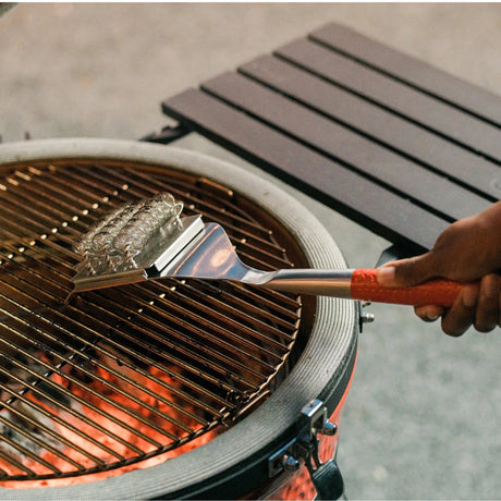 Kamado Joe Spazzola per griglia in acciaio Krafted Spazzola per pulizia della griglia (Rosso)