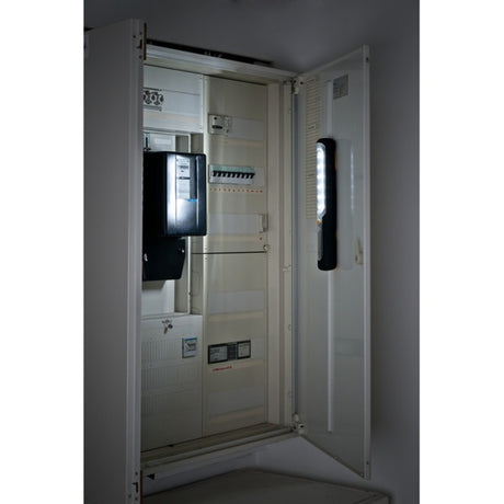 Torcia LED Brennerstuhl con batteria, lampada portatile con dinamo, per la ricarica (con 6 LED SMD luminosi e 9 ore di durata della luce)