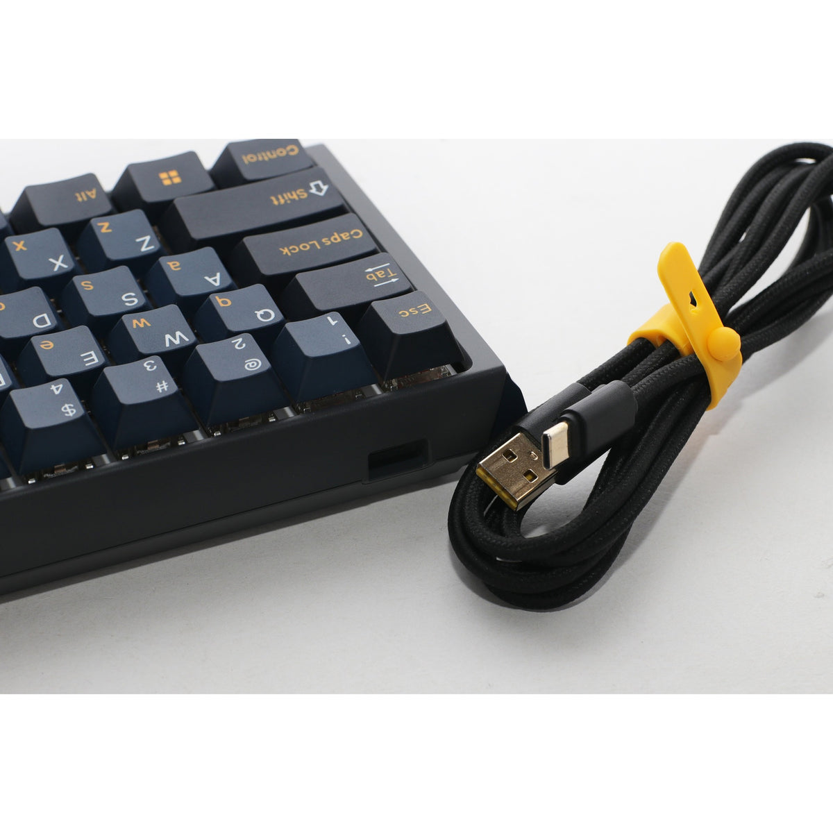Tastiera da gioco meccanica Ducky One 3 Pro Mini RGB (nera, layout USA (qwerty), Cherry MX2A Speed Silver, 60%, LED RGB, PBT a doppio scatto, meccanica Quack, hot swap)